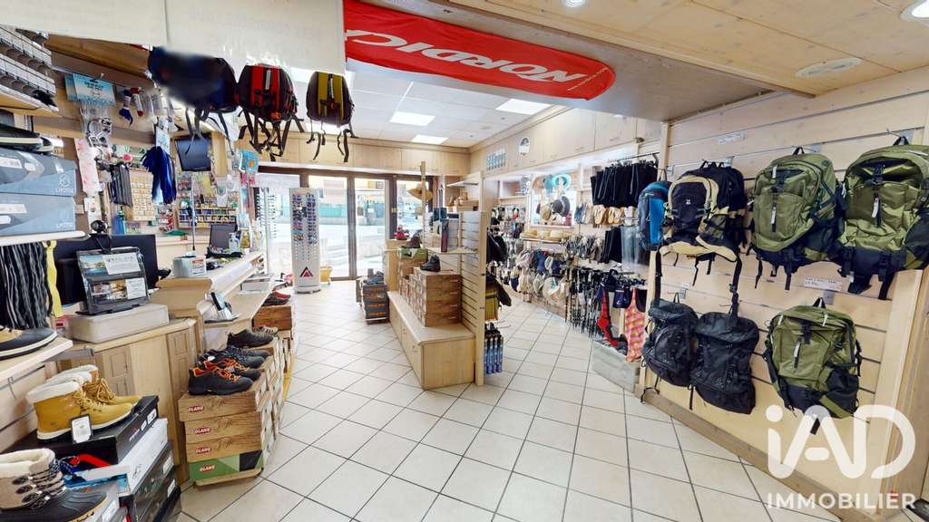 Vente FDC habillement-textile à Cauterets centre