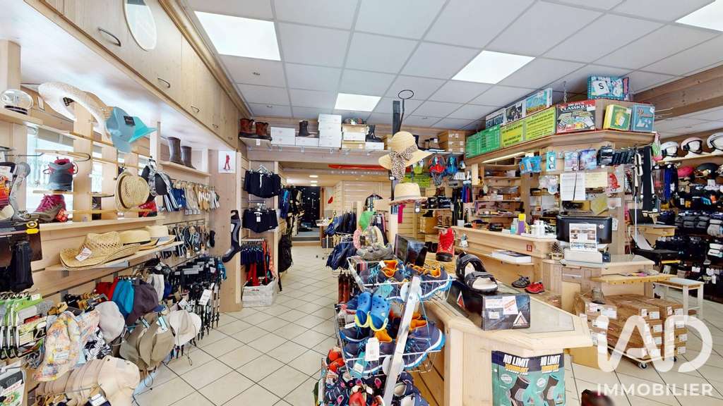 Vente FDC habillement-textile à Cauterets centre
