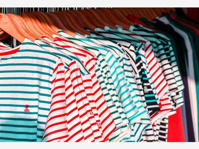 A vendre FDC détail souvenirs vêtements à Dinan