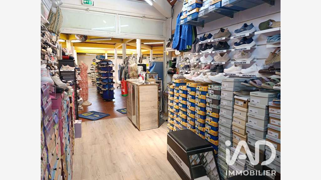 Vente FDC habillement-textile à Leucate