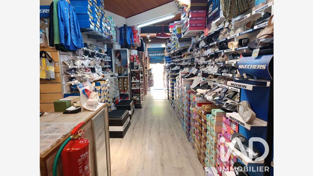 Vente FDC habillement-textile à Leucate