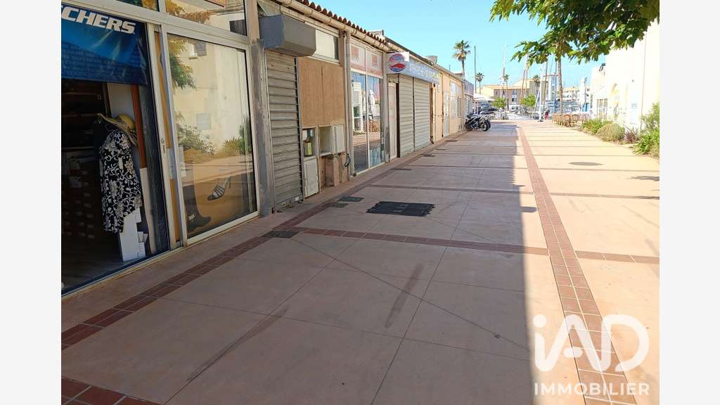 Vente FDC habillement-textile à Leucate