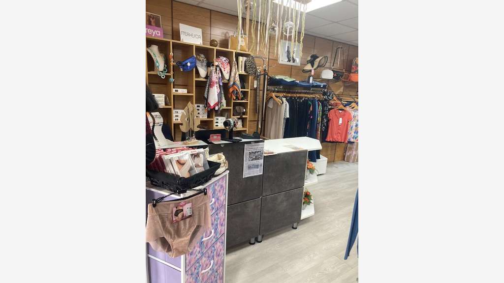 Vente boutique de Prêt-à-porter à Mirande