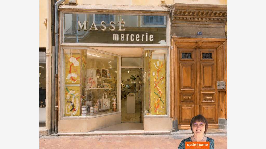 FDC mercerie à vendre à Nîmes coeur Ecusson