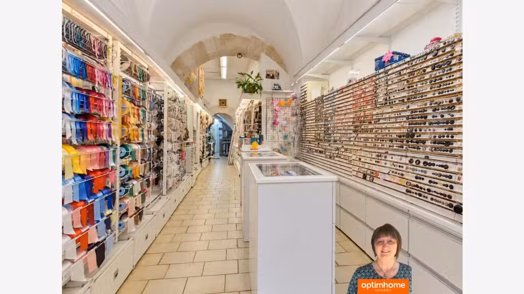 FDC mercerie à vendre à Nîmes coeur Ecusson