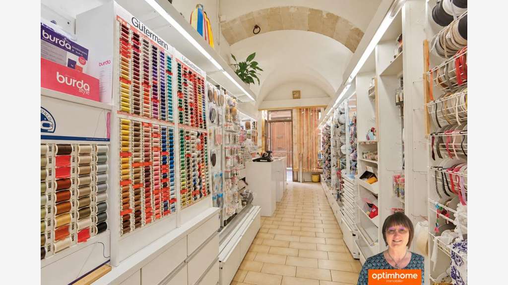 FDC mercerie à vendre à Nîmes coeur Ecusson