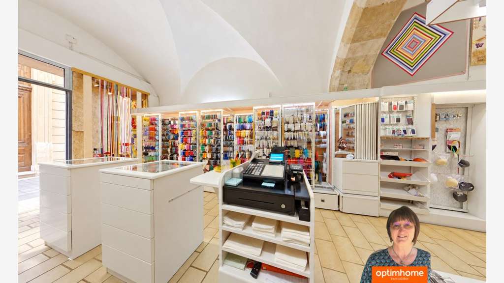 FDC mercerie à vendre à Nîmes coeur Ecusson