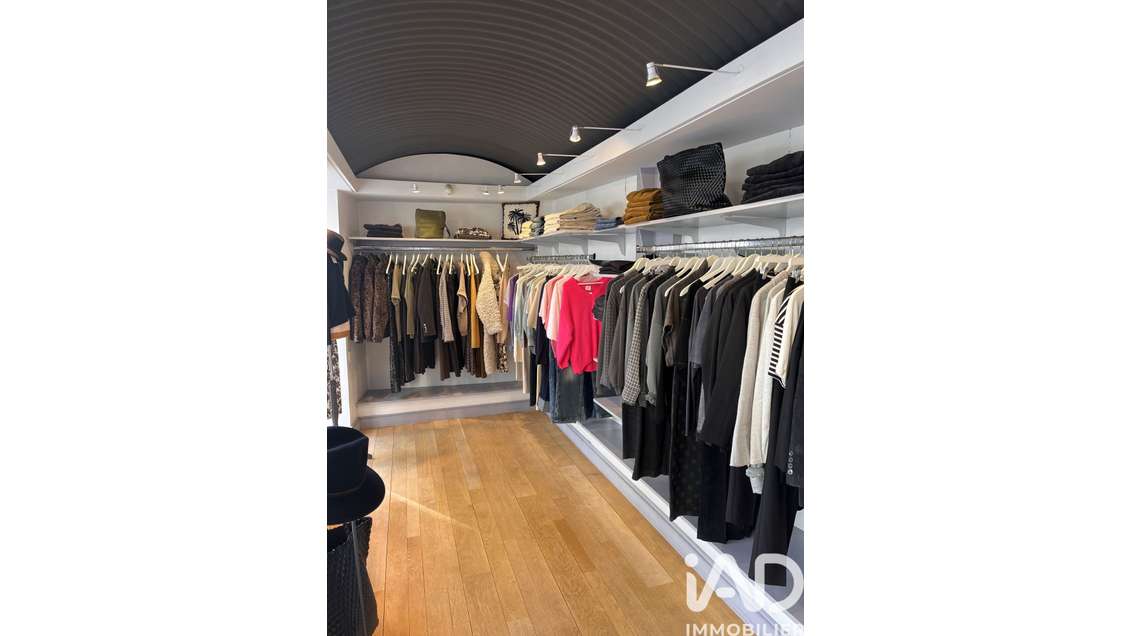Vente FDC prêt à porter accessoires à Pontoise