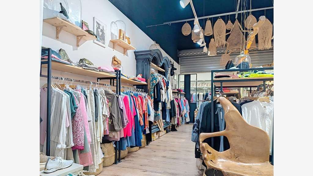 Vente FDC prêt-à-porter zone commerciale à Redon