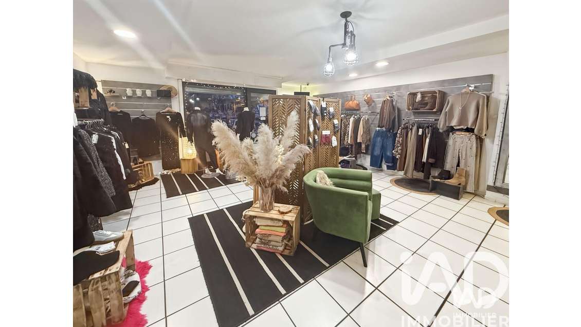 Vente boutique habillement à Saint-Maximin
