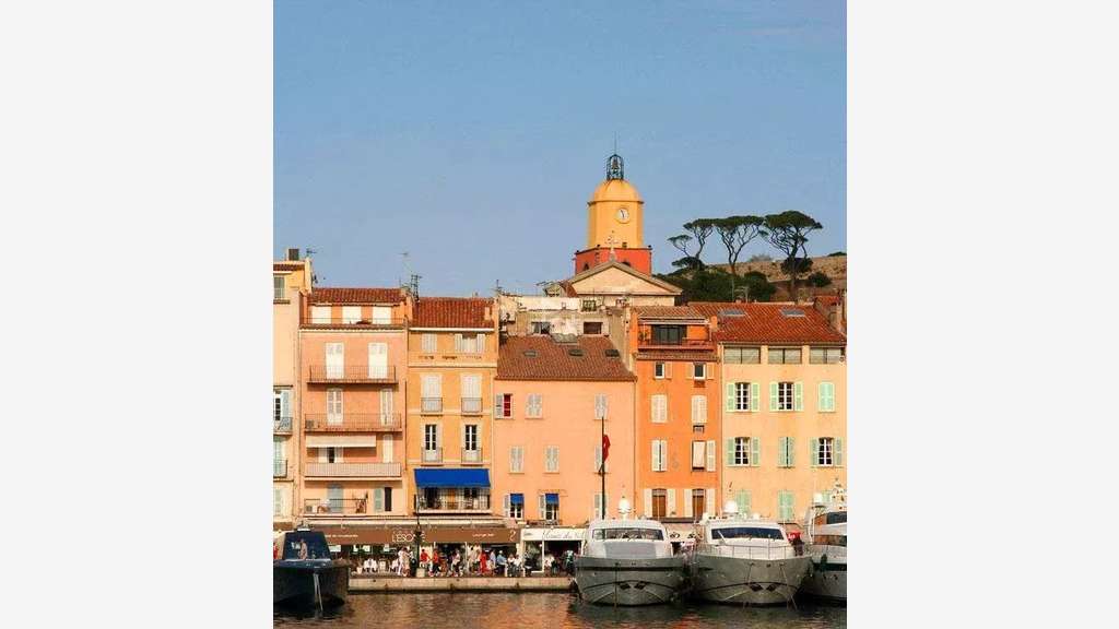Vente boutique de 55m² empl premium à Saint-Tropez