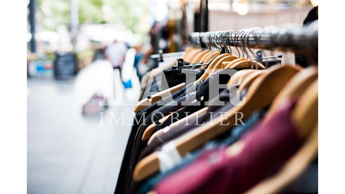 A vendre magasin de vêtements sous franchise Laval