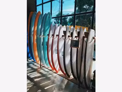 AV surf shop emplacement N°1 commune balnéaire 17