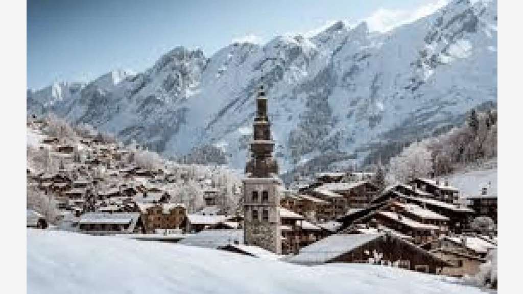 Vente boutique de vêtements de sport à La Clusaz