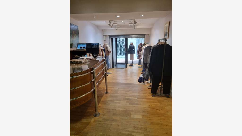 Vente fonds de commerce prêt à porter à Manosque