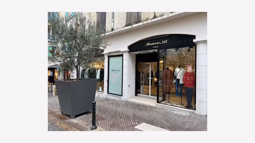 Vente FDC prêt à porter féminin à Manosque