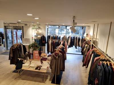 Vente FDC prêt à porter féminin à Manosque