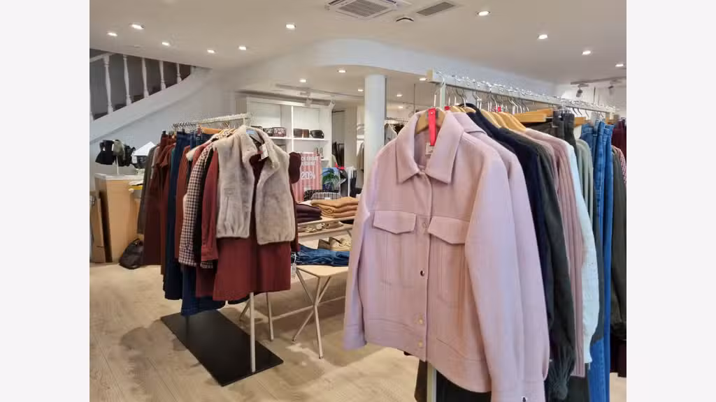 Vente FDC prêt à porter féminin à Manosque