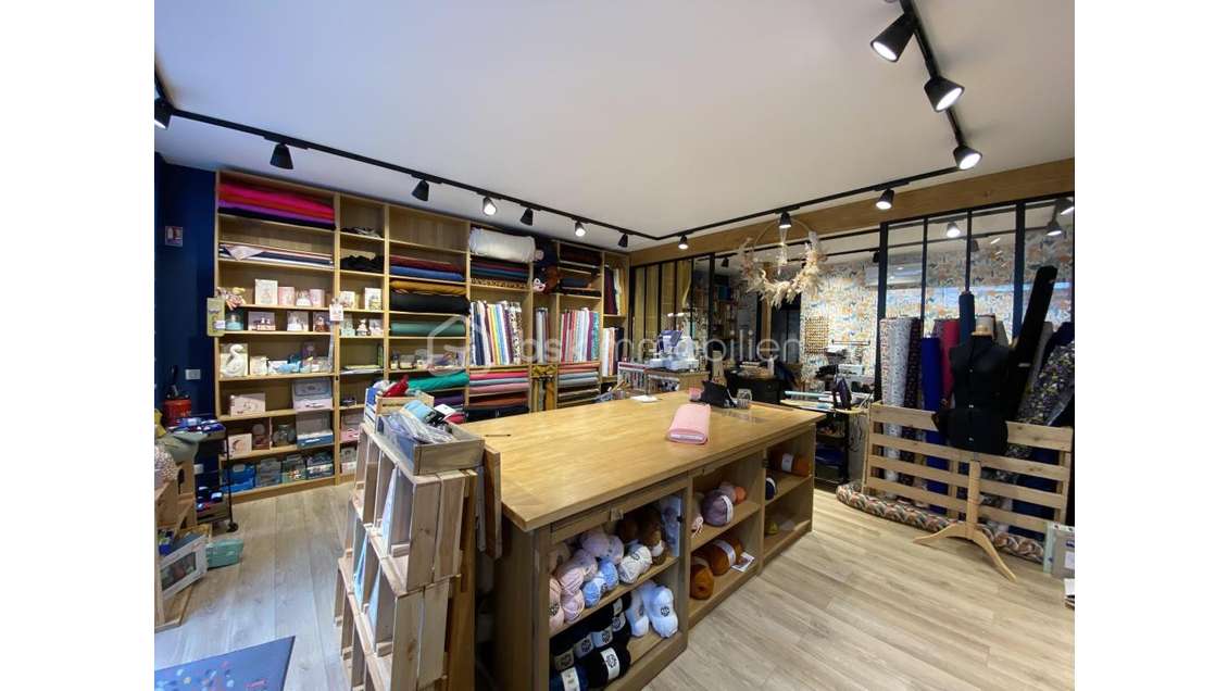 Vente FDC mercerie ou pas de porte à Meximieux