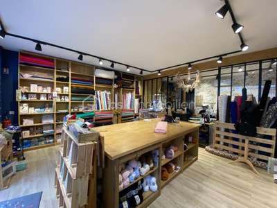 Vente Habillement - Textile à Meximieux