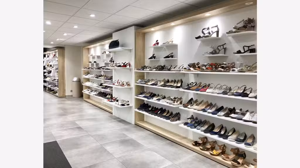 Vente FDC chaussures maroquinerie rue piétonne 79