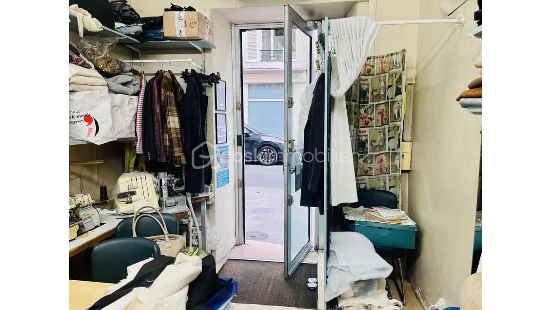 A vendre FDC retoucherie prêt à porter à Paris 9
