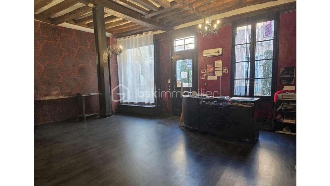 Vente FDC lingerie et accessoires adultes à Sens