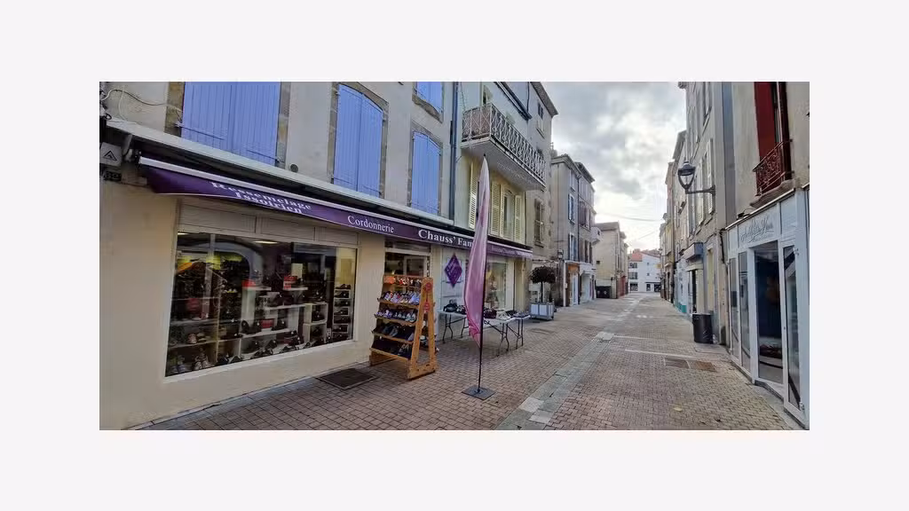 Magasin de chaussures à vendre à Issoire centre 63