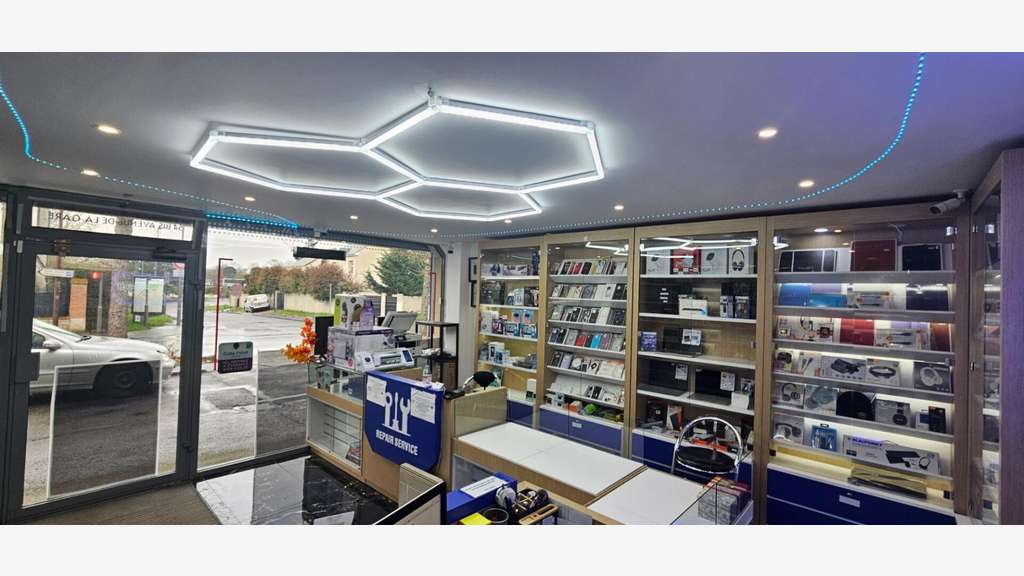 Vente boutique high-tech informatique à Saint Mard