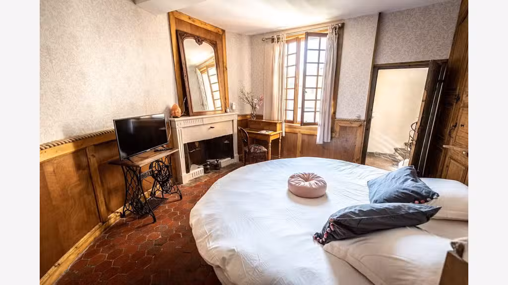 AV maison d'hôte site touristique 20 mn de Lyon