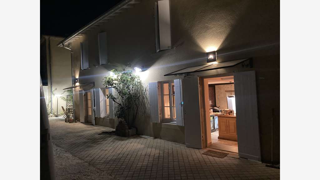 Vente manoir-chambres d'hôtes cadre bucolique 33