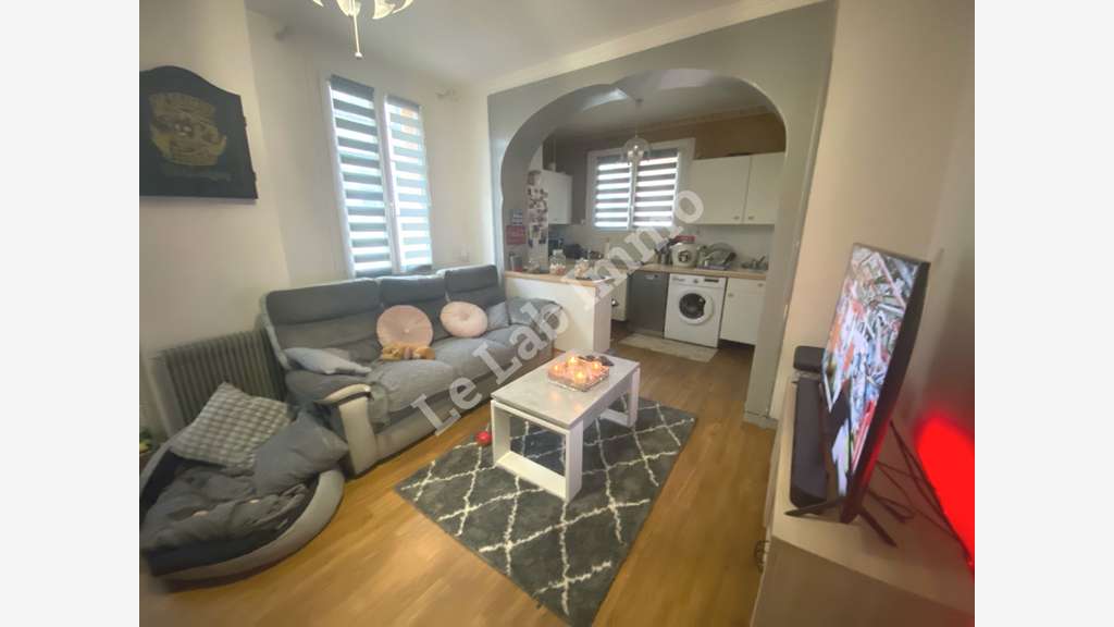 Vend immeuble de rapport 180m² à Montivilliers