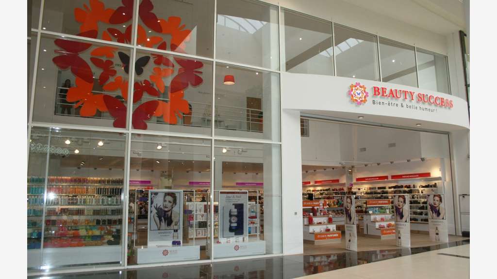 Vente parfumerie et institut de beauté St-Grégoire