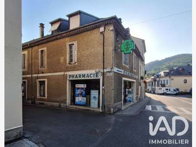 Cède pharmacie-parapharmacie à Saint-Pé-de-Bigorre