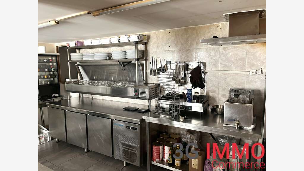 Vente pizzeria en très bon état à Lespignan