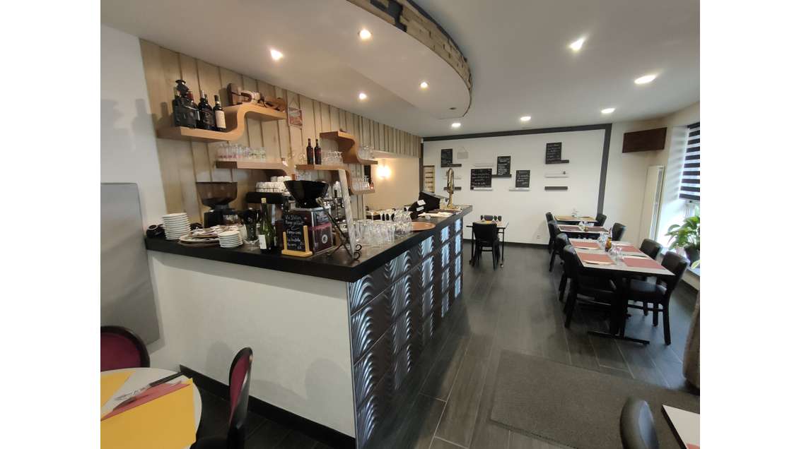 Vente pizzéria restaurant avec logement à Fougères