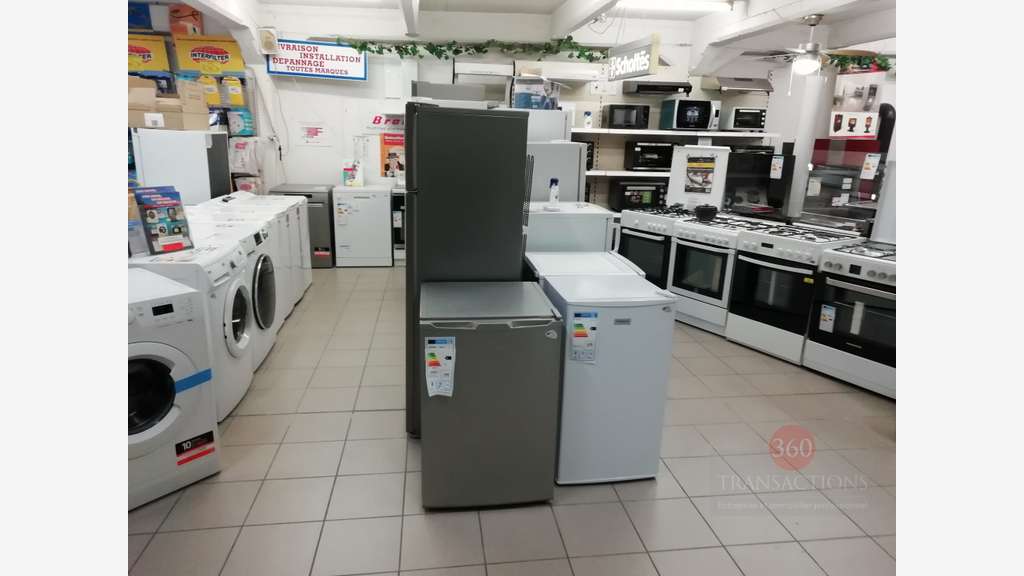 AV quincaillerie centenaire arts de la table Agen
