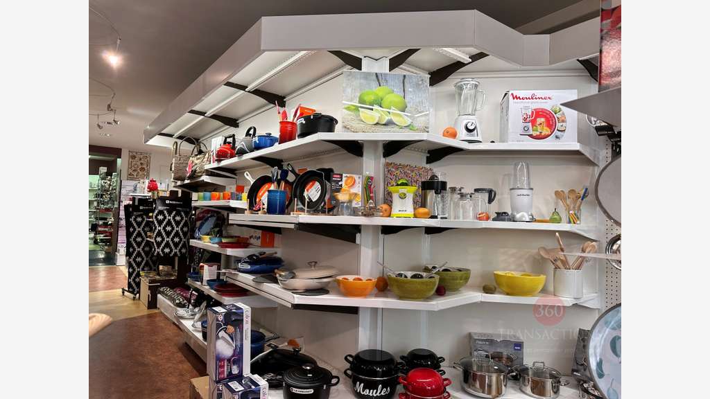 AV quincaillerie centenaire arts de la table Agen