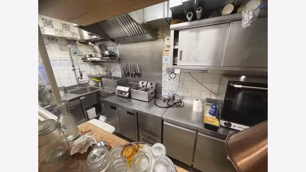 Vente restaurant 22 cvts + terrasse à Paris 75003