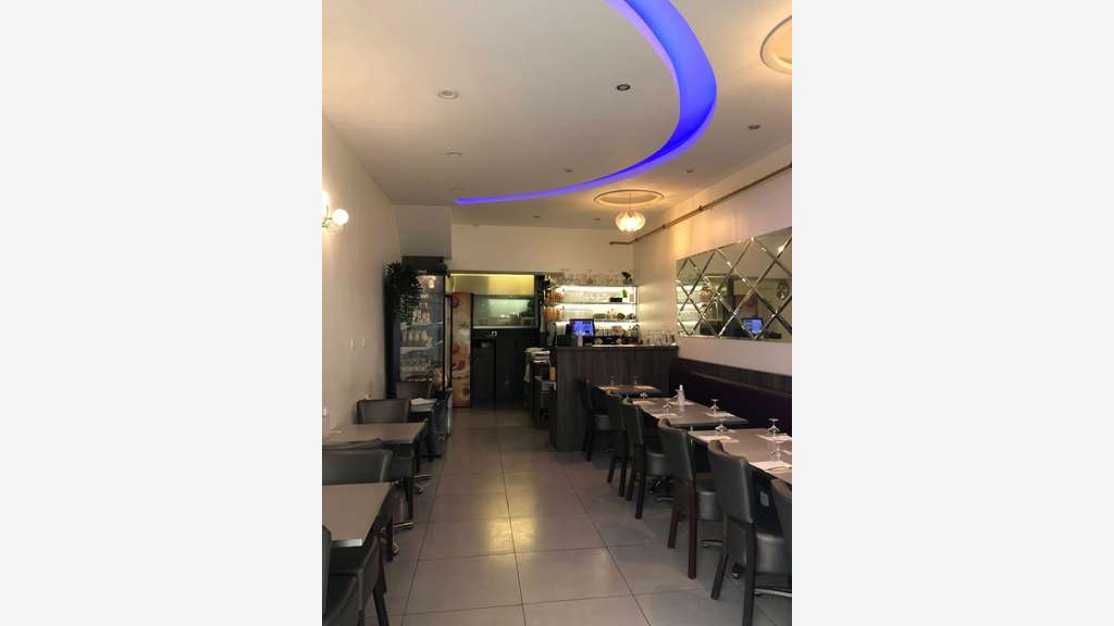 A vendre restaurant traiteur 50m² à Neuilly centre