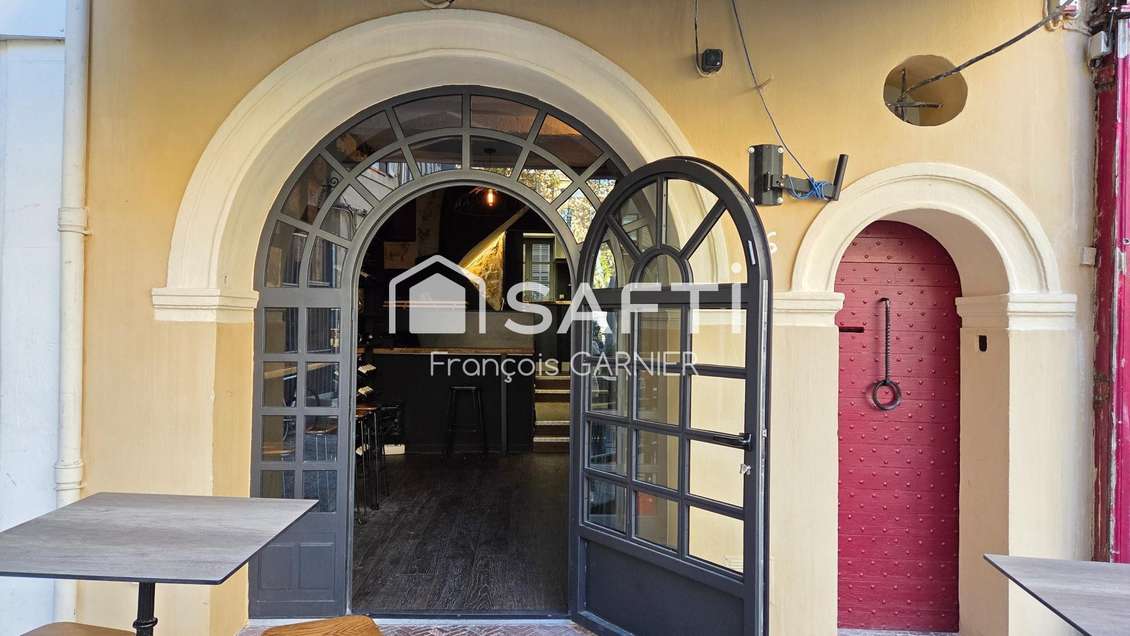 Vente FDC d'env 101m² emplacement N°1 à Aix en Pce