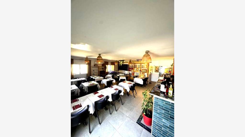 Cède restaurant pizzeria prox zc à Aix-en-Provence