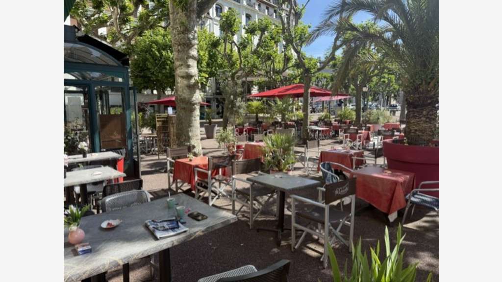 Cède restaurant en centre ville Aix les Bains (73)