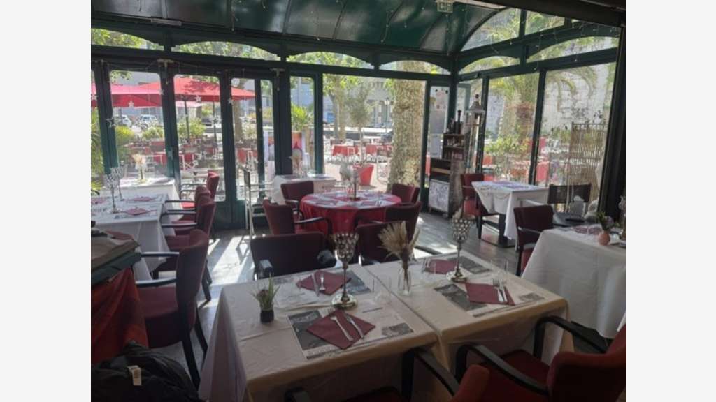 Cède restaurant en centre ville Aix les Bains (73)