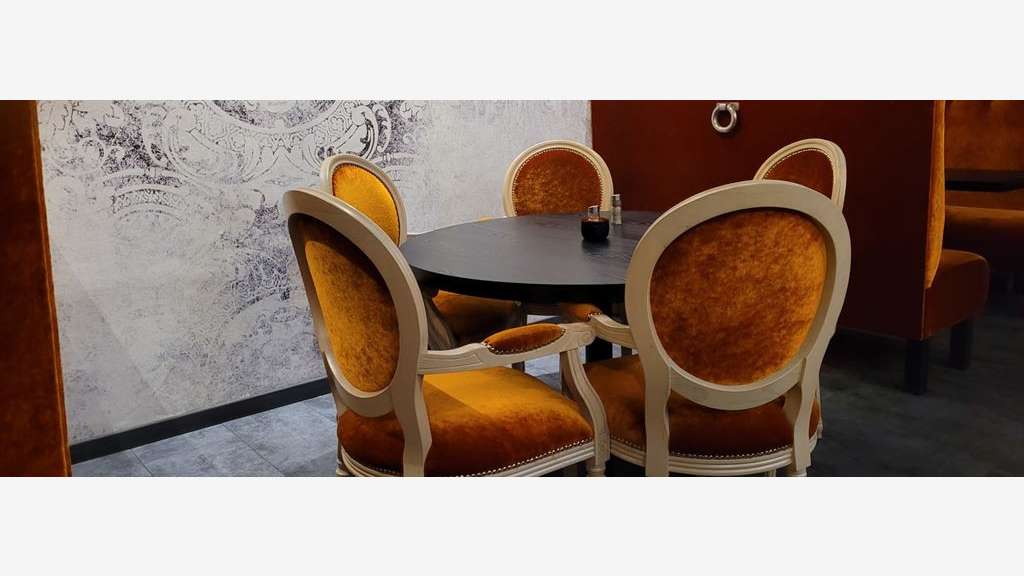 RESTAURANT L IV