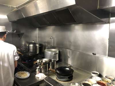 Vente restaurant d'angle avec appartement 75020