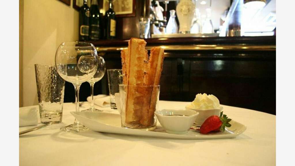 Restaurant renommé à vendre au Vieil Antibes