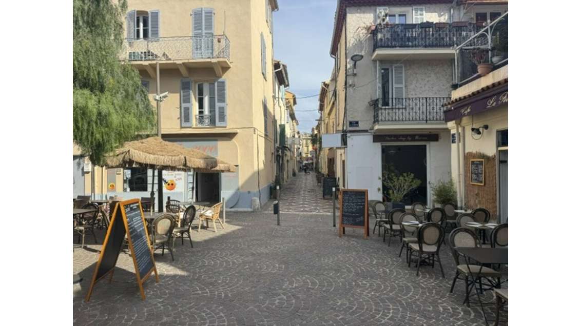 Vente charmant restaurant dans le Vieil Antibes