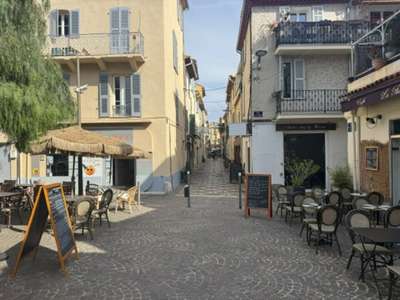 Vente charmant restaurant dans le Vieil Antibes