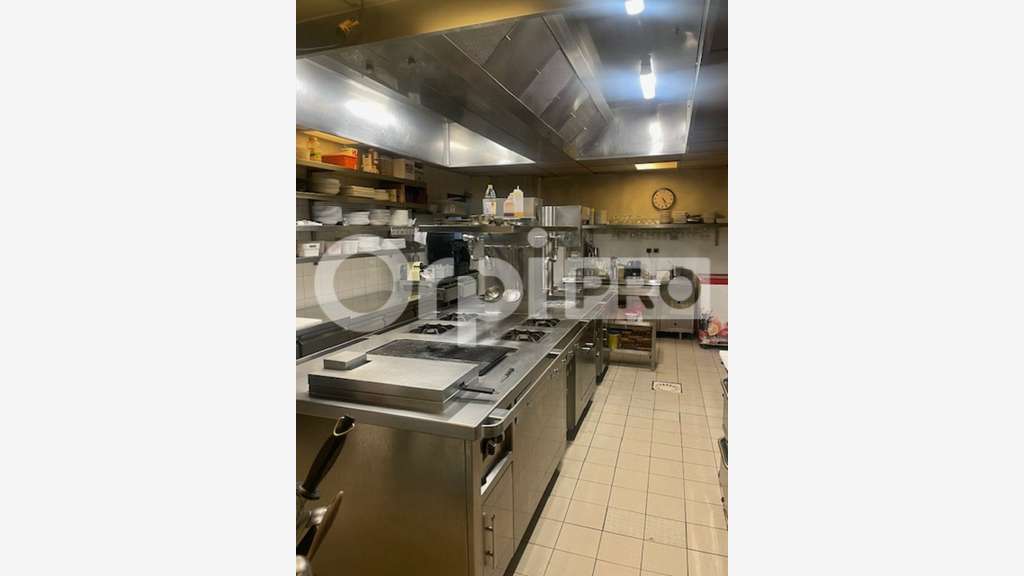 FDC restaurant avec Licence IV solide notoriété 91